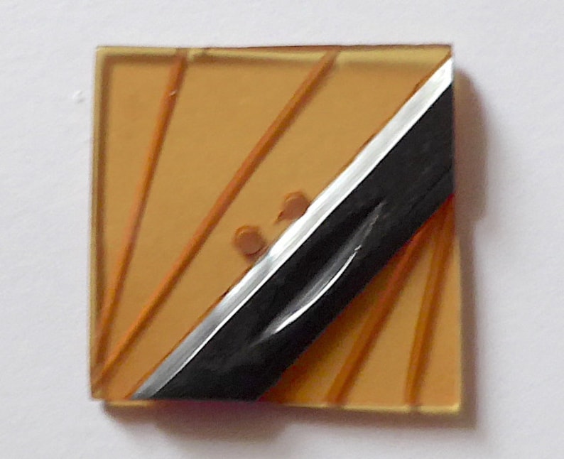 Square with cut diagonal lines with a black bakelite diag vintage 2 hole sew-thru Lucite button top bar apple juice Art Deco c1930/'s