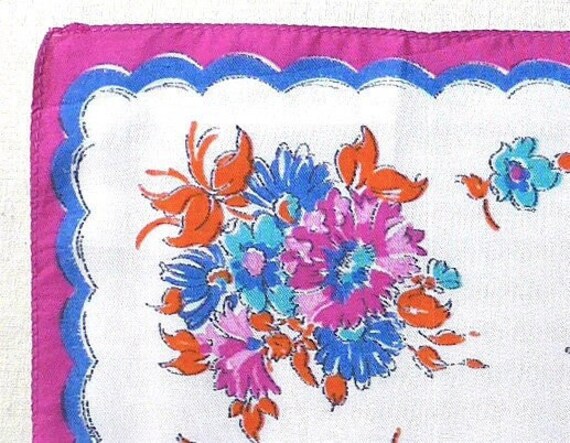 Handkerchief, vintage. Floral sprays & a scatteri… - image 2