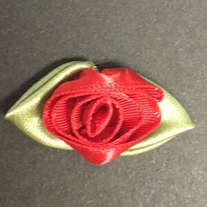 1/2&quot; Red Rosette Satin Flowers Lot Of 50