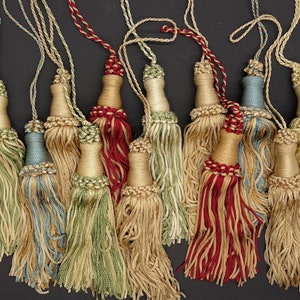 lot of 10 assorted 4" key tassels
