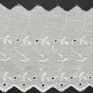 5&quot; weiße flache Öse bestickt Nähen trim 15 Yards