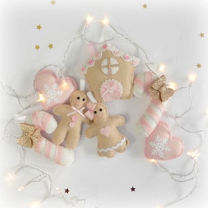 Sew your own Festive gingerbread garland. Felt garland.  Christmas garland. Sew your own. DIY craft