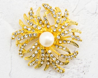 Vintage Rhinestone and Gold Tone Brooch