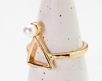 Vintage Faux Pearl Triangle Ring