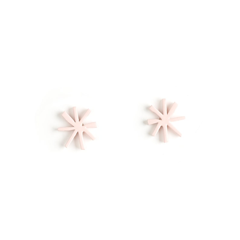 Boucle d'Oreille ANDROMEDE or mignon cadeau noel pastel feuille minimaliste image 5