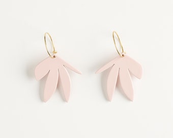 Boucle d'Oreille FRANCE - rose pastel • mignon • cadeau • noel • pastel • feuille • minimaliste •