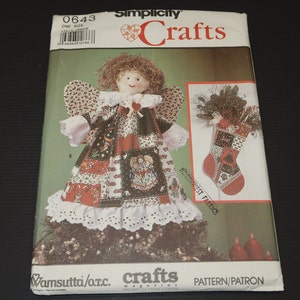 Uncut Simplicity 0643 Christmas Craft Pattern Package