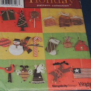 Uncut Simplicity 5862 Christmas Decorations Pattern