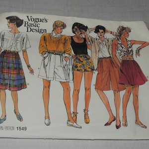 Uncut Vogue Basic Design #1549 Shorts Pattern size 6