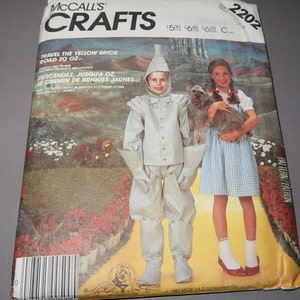 Uncut 7-8 Boys or Girls &quot;Travel the Yellow Brick Road to Oz&quot; McCalls 2202 Costume Pattern
