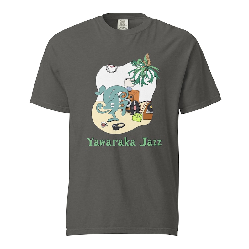 Unisex garment-dyed heavyweight t-shirt
