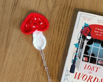 Toadstool Bookmark, Crochet Toadstool Gift, Book Accessories, Crochet Mushroom Bookmark, Red Mushroom Gift, Bookworm Gift, Book Lovers Gift