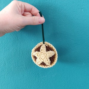 Crochet Mince Pie Christmas Tree Decoration, Mince Pie Ornament, Food Gift for Him, Mince Pie Lover Gift, Mince Pie Plate, Mince Pie Sign