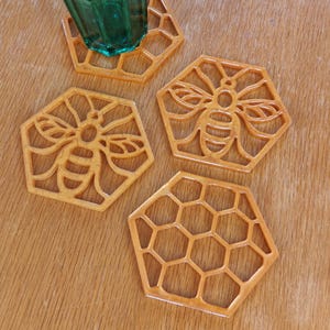 Golden Bee Epoxy Resin Coaster, Yellow Honeycomb Decor, Housewarming Coaster Set, Unique Bee Theme, Geometric Hexagon Bee Keeper Gift