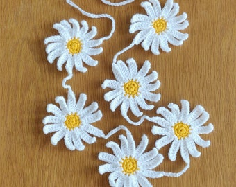 Crochet Daisy Garland, Nursery Bunting, Summer Decor