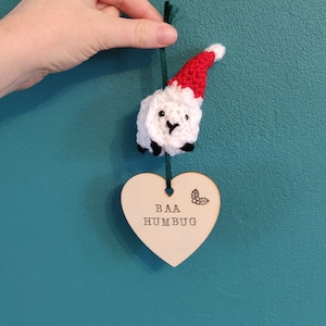Baa Humbug Decoration with Crochet Sheep, Bah Humbug Sign, Bah Humbug Funny Gift Idea, Scrooge Ornament, Scrooge Sign, Sheep Gift, Vet Gift