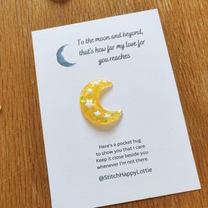 Tasche Umarmung Mond und Sterne Token, für Mama, Sohn, Tochter, Mini Harz Mond, Liebestoken, Geschenk für Freund, vermisse dich Geschenk, denke an dich