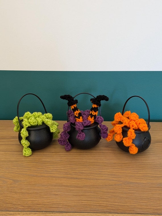 Bubbling Cauldron Halloween Decoration, Purple, Green, Orange Potion Pot, Witch Legs, Spooky  Ornament, Gothic Figurine, Party Decoration