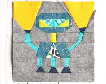 PDF Robot Quilt Block Pattern - foundation paper piecing pattern - science fiction design - fpp pattern - DIY sewing project - Monder Thog