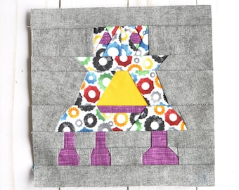 PDF Robot Quilt Block Pattern - foundation paper piecing pattern - science fiction design - craft project - DIY sewing project - Mr. Stomp