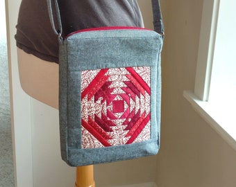 Crossbody bag  - minimalist purse - zippered bag with pockets - pineapple quilt block design - gift idea - reds