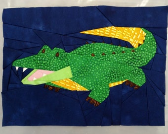 PDF Alligator Quilt Block Pattern - 10 inch x 7 inch foundation paper piecing pattern - gator fpp - animal design - DIY sewing project