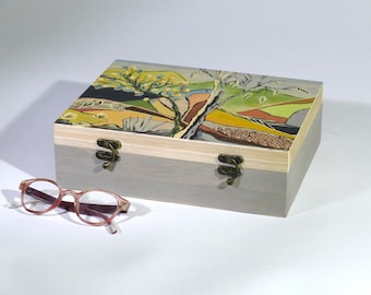 Hand-Painted Wooden Tea Box: Farmhouse Kitchen Tea Bag Organizer