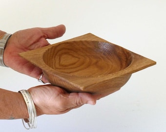 Hand Carved Oak Wood Bowl: Personalized Serving Dish, Keys & Trinkets