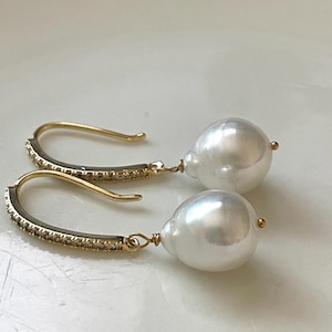 White South Sea Pearl Earrings