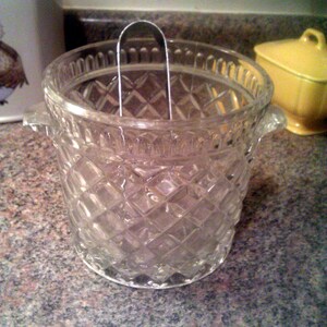Elegant Vintage Pressed Glass Diamond Pattern Retro Ice Bucket With Steel Tongs