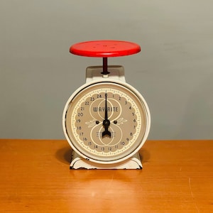 Household & Kitchen Scale Vintage 1950s Way Rite 25 lbs White With Round Red Seat White And Silver Dial Mid-Century Retro