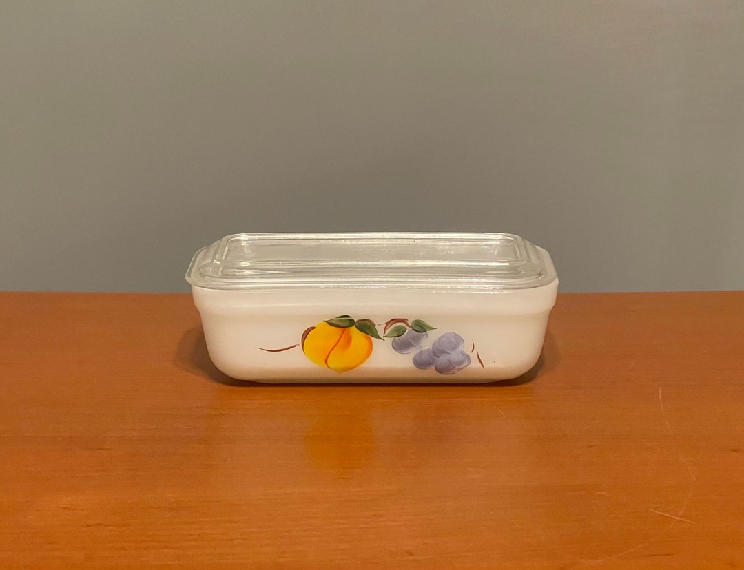 Fire King White Glass Refrigerator Dish Retro 1940s Vintage Gay Fad