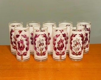 Highball Cocktail Glasses Set Of 9 16 Oz Cranberry White Berry Bush Garland Design Motif 1960s Vintage 1970s Mid-Century Retro MCM