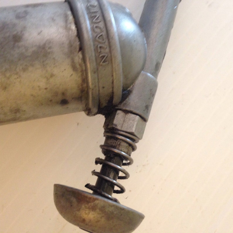 Vintage Lincoln Lubrigun Grease Gun Oil Can Oiler Vintage Tools Tool