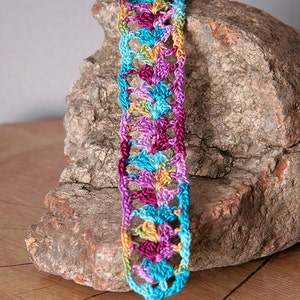 PDF Crochet Pattern File - Shells in a Row Bracelet