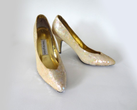 NOS Creamy Yellow Gold Sequined Pointy Toe Pumps … - image 1