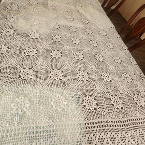 Hand crochet tablecoth