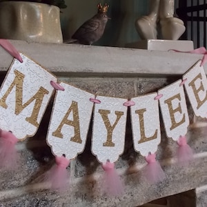 Naambanner meisjes, crème, roze en gouden banner met tule, verjaardagsbanner meisje, decoratie babyshower meisje, bord meisjeskamer,