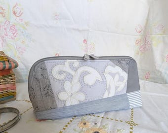 Upcycled Applique Dumpling Pouch: Vintage Heart Zipper Case