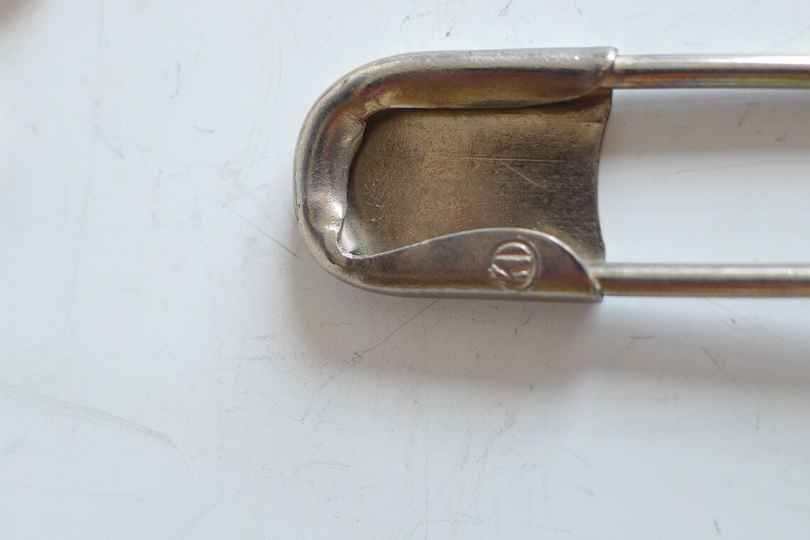 Antiguo industrial metal lavandería tipo pines conjunto de 4 | Etsy