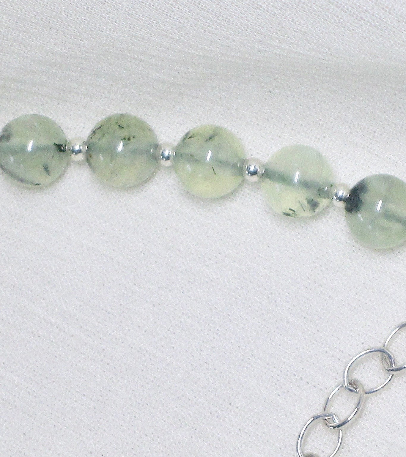 Collier En Prehnite Naturelle Et Argent Massif 925 - Longueur 45 Cm - 170 Carats - Neuf