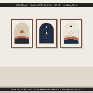 Set van 3 wanddecoraties met hemelse lijntekeningen over de zonnewende, een drieluik met een zonneboog en maanfasen, minimalistische prints in terracotta, afmetingen 30x40 cm en 50x70 cm.