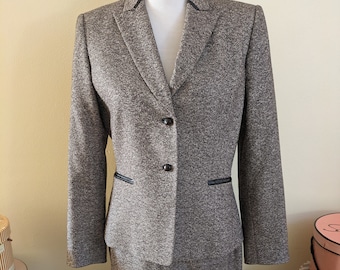 Vintage Tahari brown tweed suit, leather trim, size 6