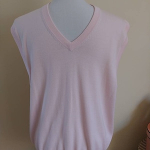 Vintage Brooks Brothers men&#39;s sweater vest, V-neck, pink, soft cotton, m