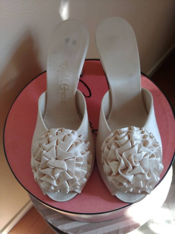 Vintage 1940s Daniel Green mules, rosettes, slippe