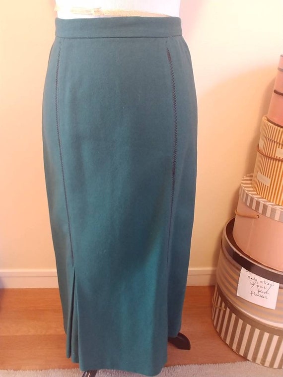 Vintage 1930s style skirt, green, box pleats, 26"… - image 2