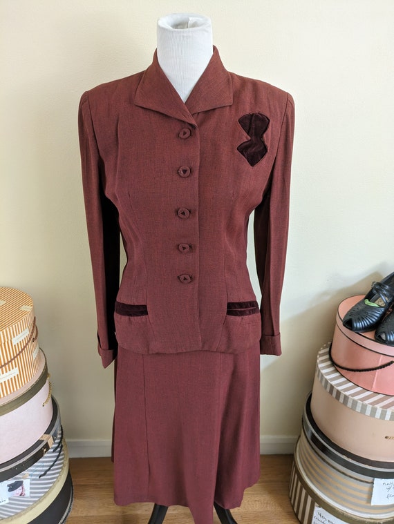 Vintage 1940s suit, burgundy, velvet trim, s, 36" 