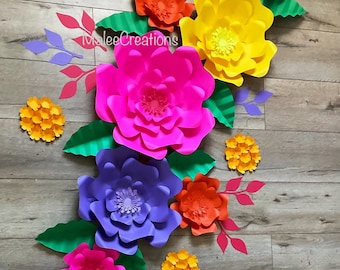 Fiesta Paper Flower Set: Mexican Party Decor, Dia de los Muertos,graduation,quinceanera,Mexican flowers,cinco de mayo,Flores de papel,