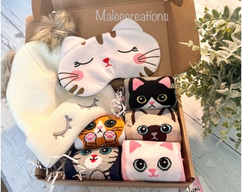 Cat Lover Gift Box: Beanie, Plush Eye Mask & Cat Socks