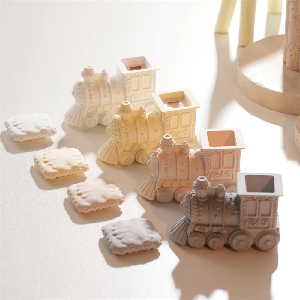 Christmas Gingerbread Train Candle Vessel Silicone Mold With Lid